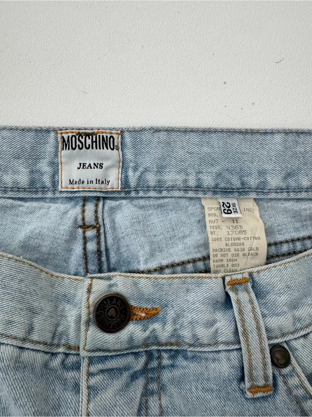 Vintage Moschino Jeans Italy Size 29 Light Wash Straight Leg Heart Peace Y2K 90s